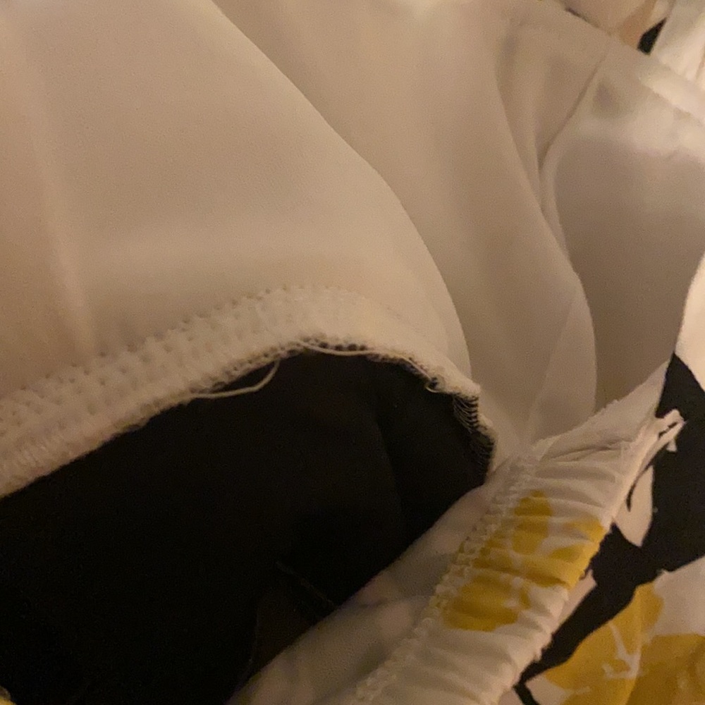 A yellow, black and yellow summer dress. - Picture 5 of 6